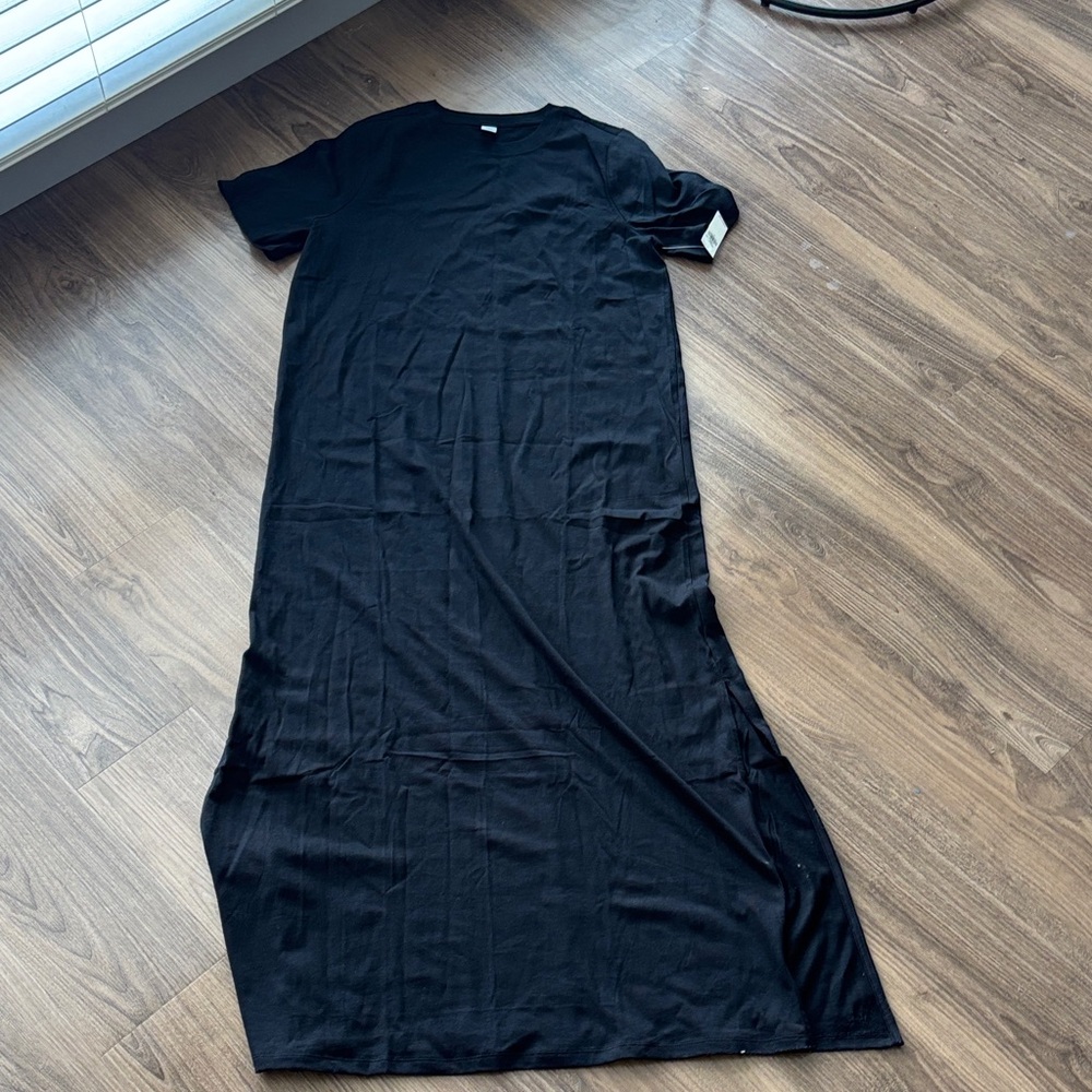 Old Navy vintage crewneck maxi dress black